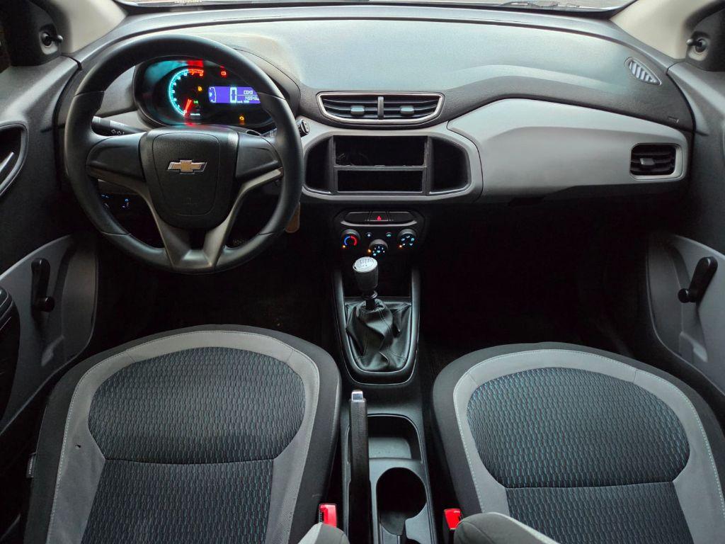 CHEVROLET Onix Hatch - Foto