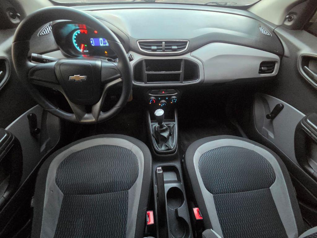 CHEVROLET Onix Hatch - Foto