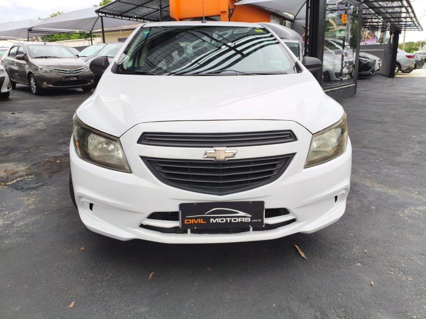 CHEVROLET Onix Hatch - Foto