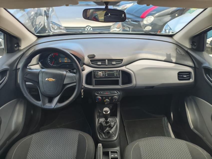 CHEVROLET Onix Hatch - Foto