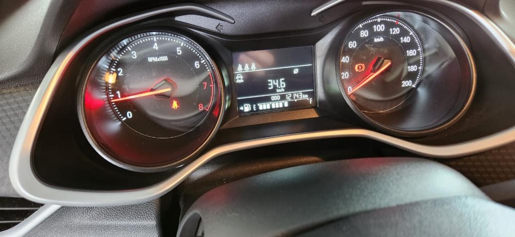 CHEVROLET Onix Hatch - Foto