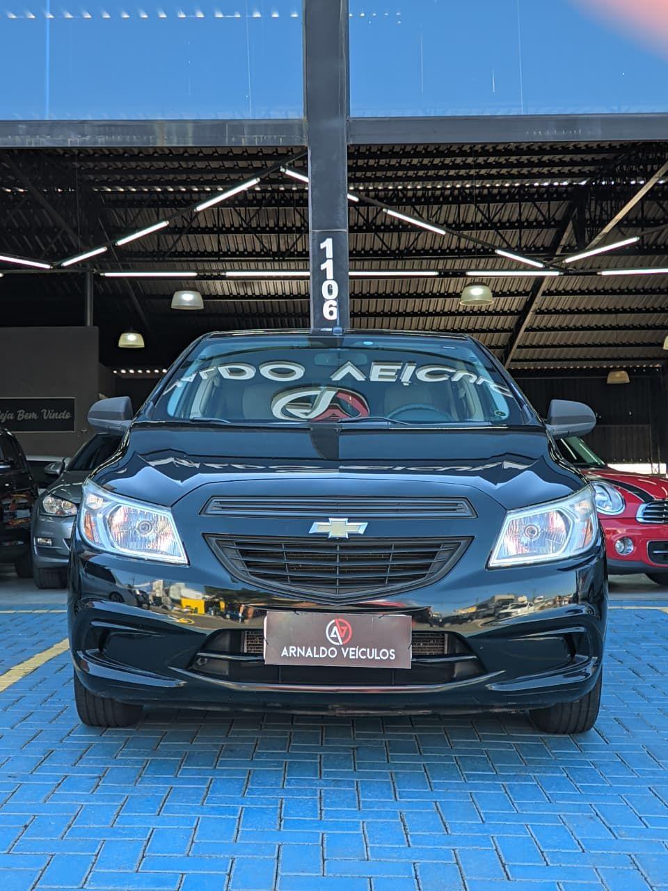 CHEVROLET Onix Hatch - Foto