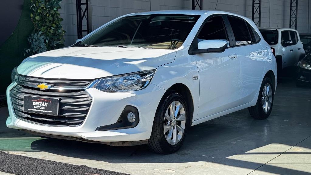CHEVROLET Onix Hatch - Foto