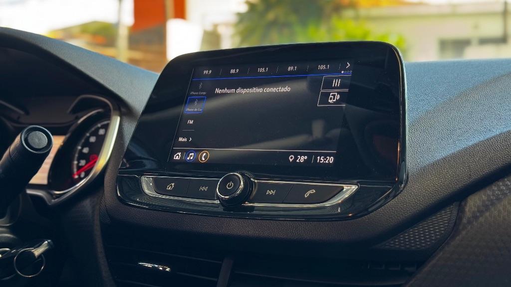 CHEVROLET Onix Hatch - Foto