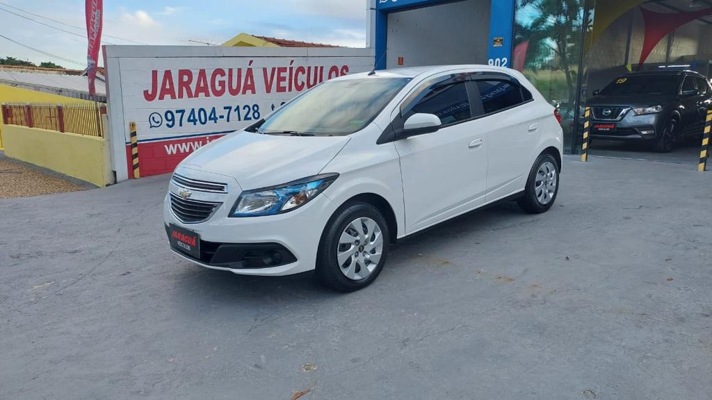 CHEVROLET Onix Hatch