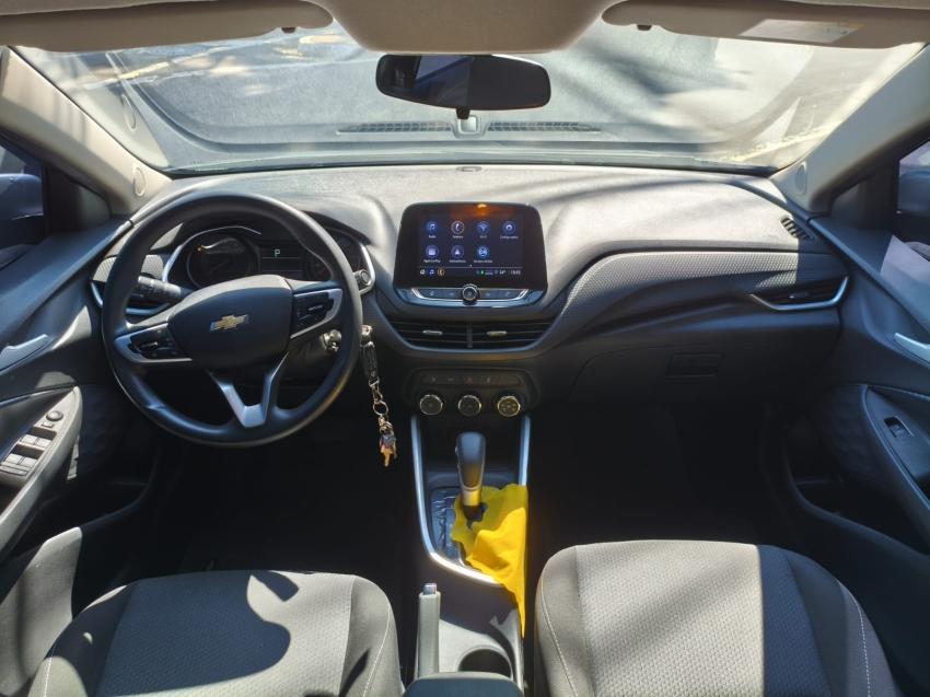 CHEVROLET Onix Hatch - Foto