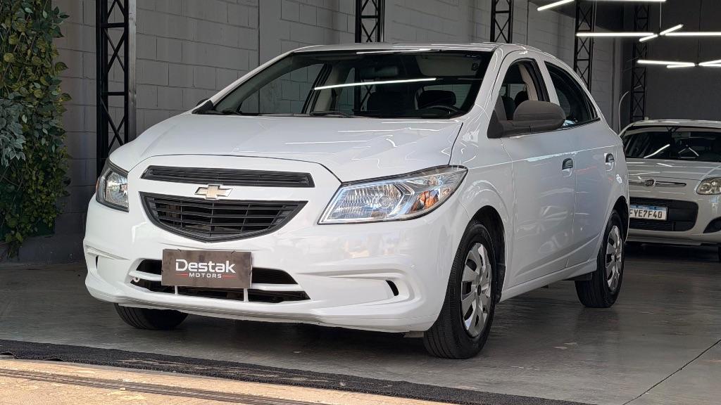CHEVROLET Onix Hatch - Foto