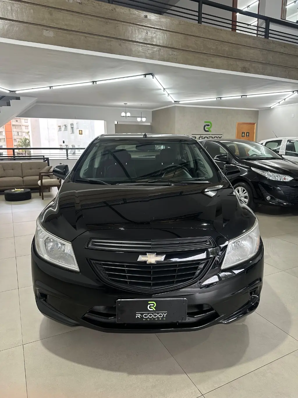 CHEVROLET Onix Hatch - Foto