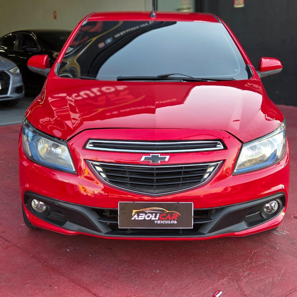 CHEVROLET Onix Hatch - Foto
