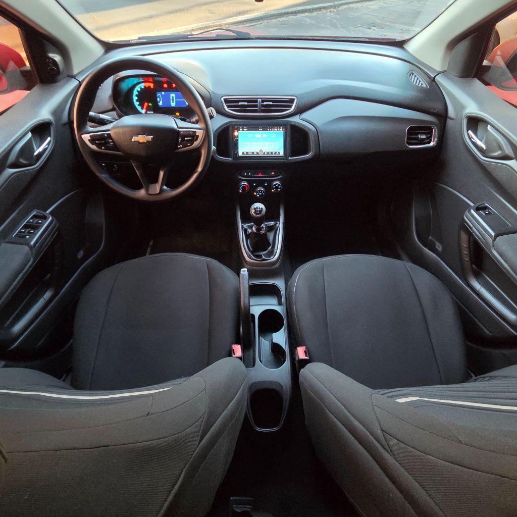 CHEVROLET Onix Hatch - Foto