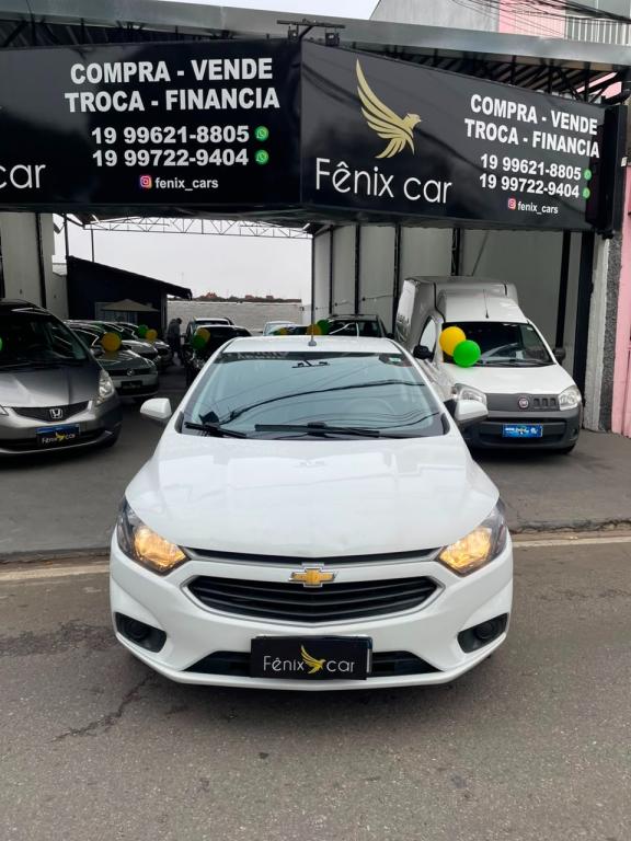 CHEVROLET Onix Hatch - Foto