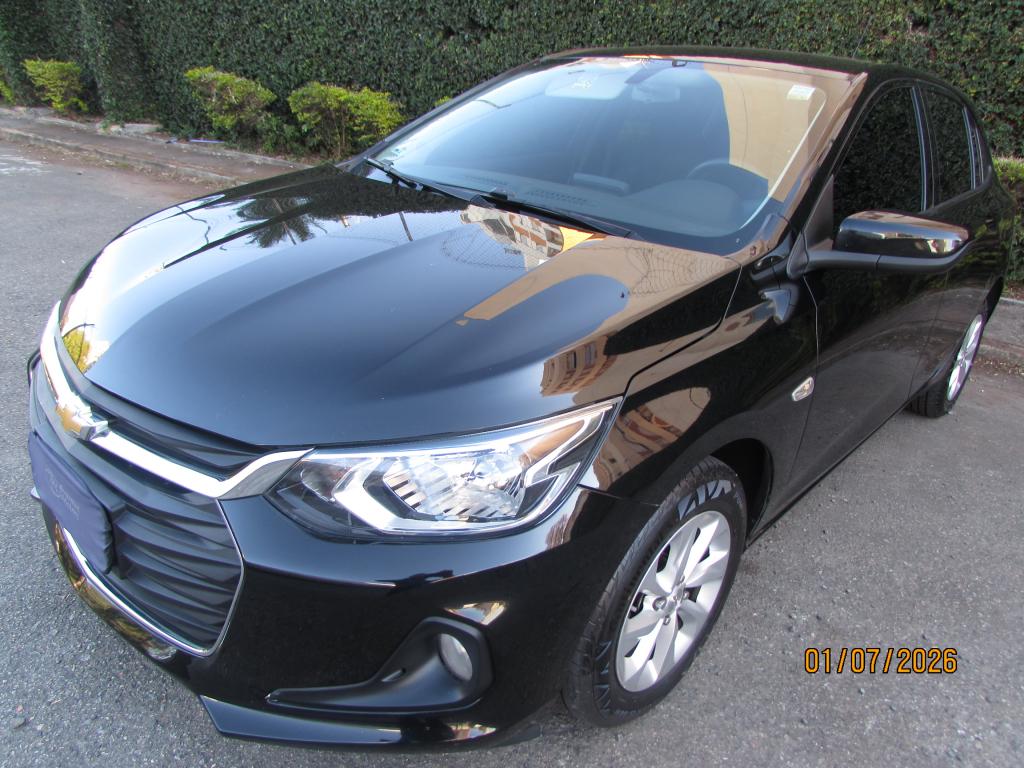 CHEVROLET Onix Hatch - Foto