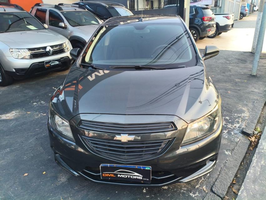 CHEVROLET Onix Hatch - Foto