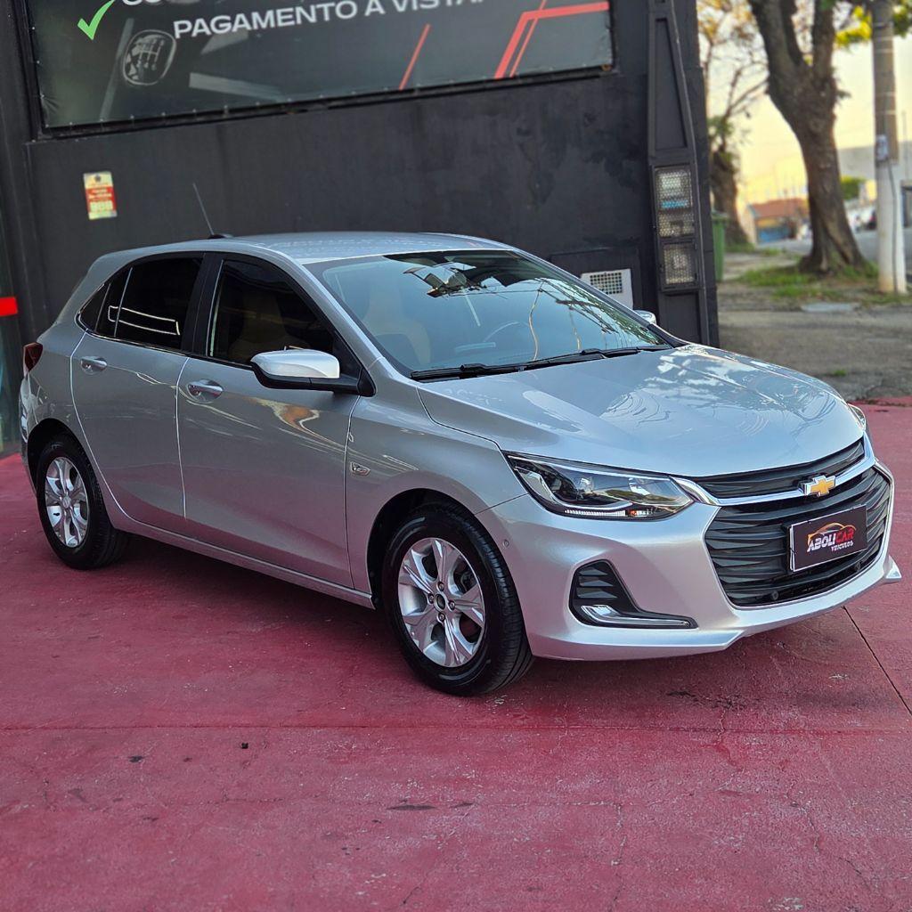 CHEVROLET Onix Hatch - Foto