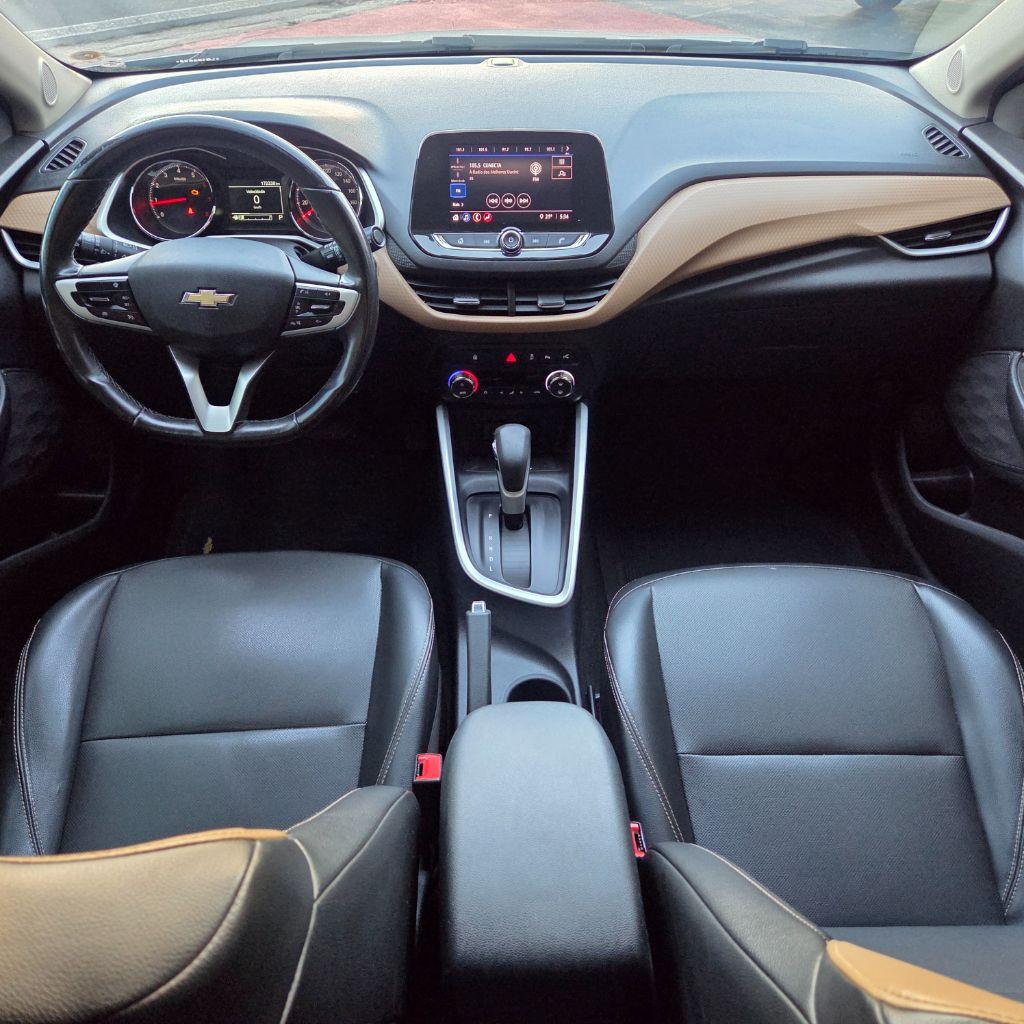 CHEVROLET Onix Hatch - Foto