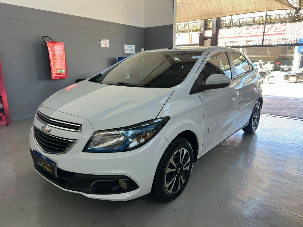 CHEVROLET Onix Hatch - Foto