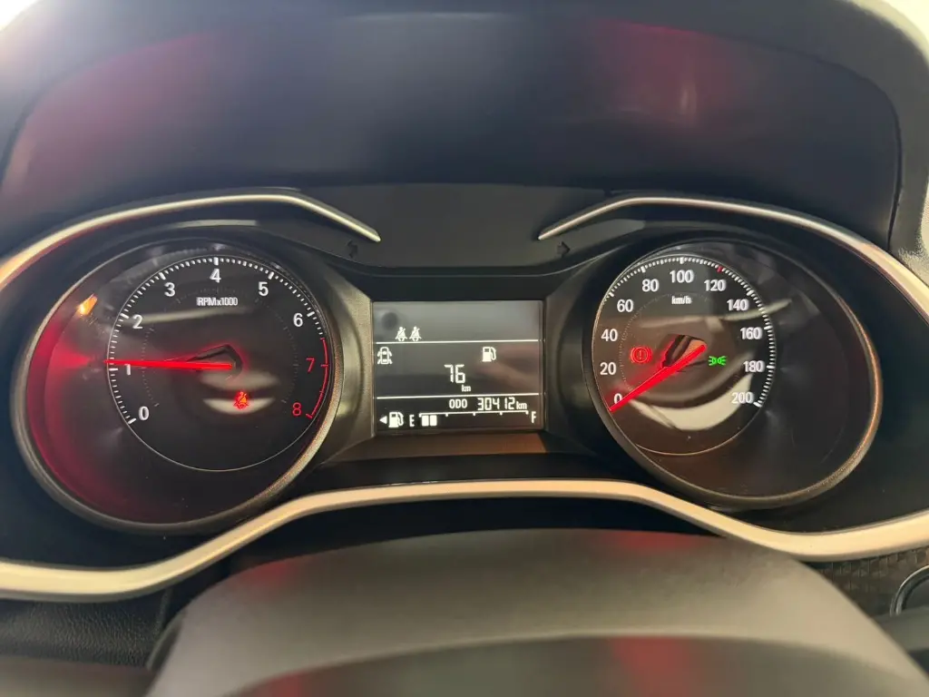 CHEVROLET Onix Sedan - Foto