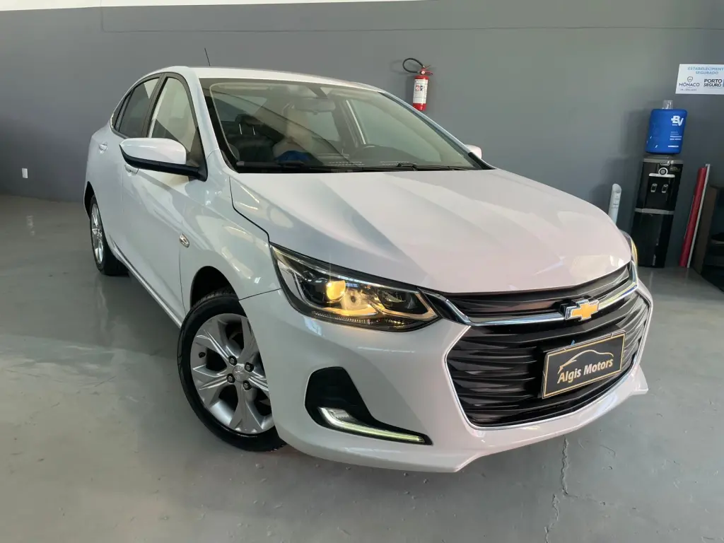 CHEVROLET Onix Sedan - Foto