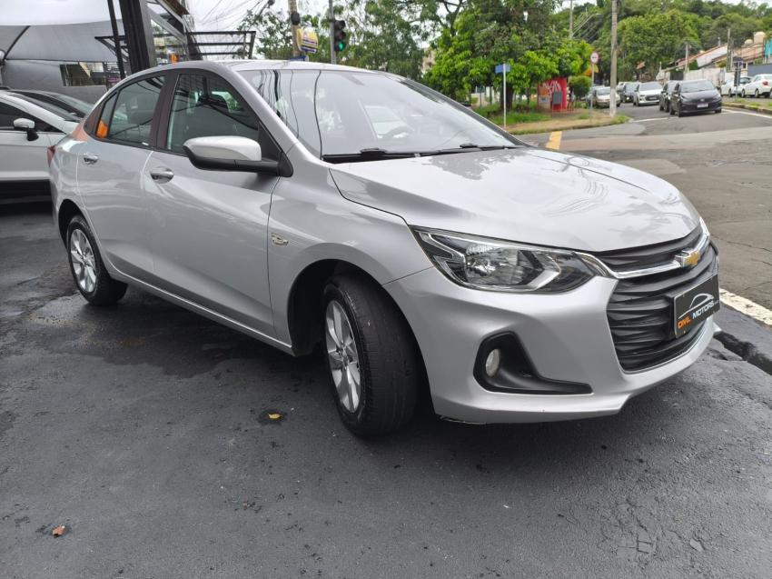 CHEVROLET Onix Sedan - Foto