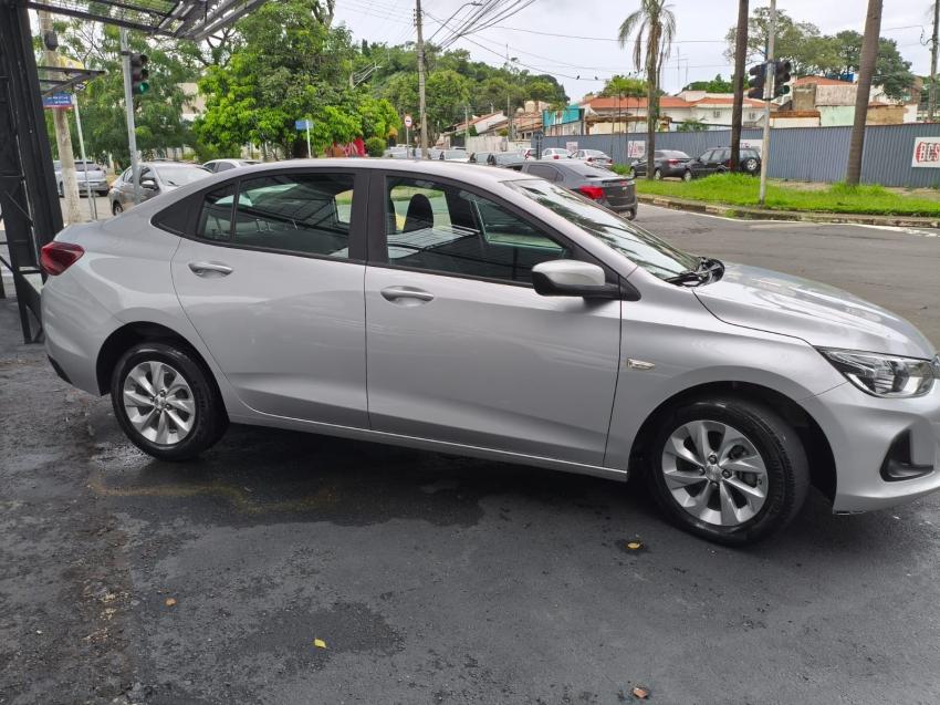 CHEVROLET Onix Sedan - Foto