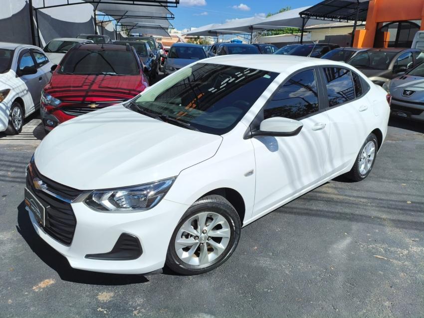 CHEVROLET Onix Sedan - Foto