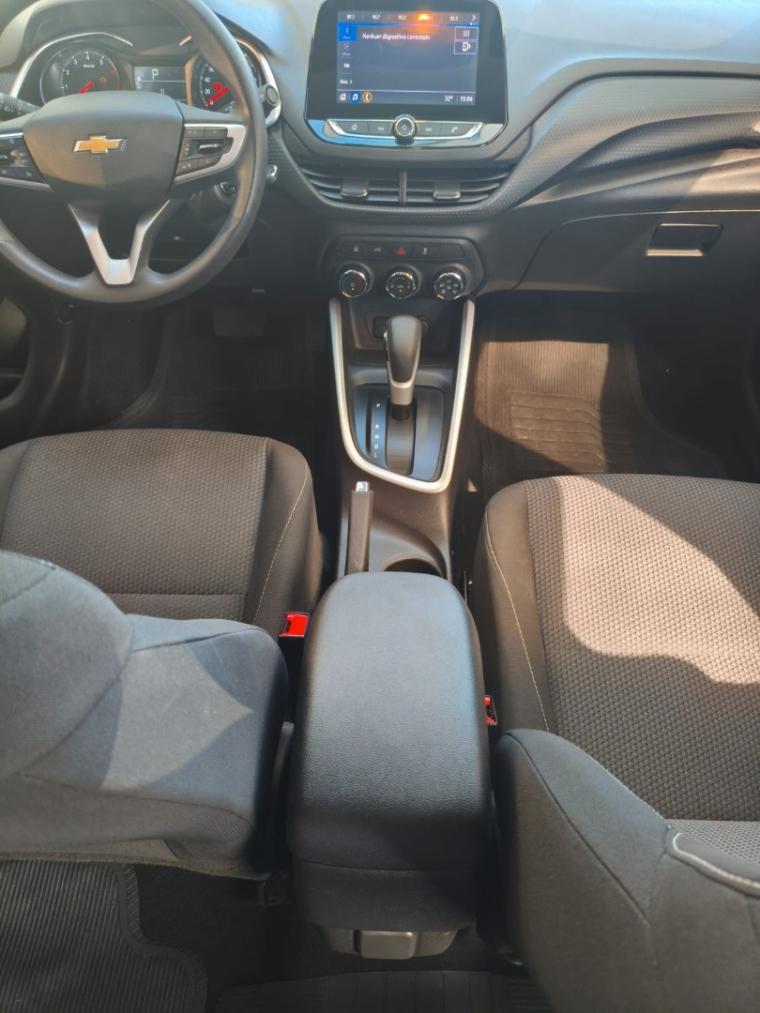 CHEVROLET Onix Sedan - Foto