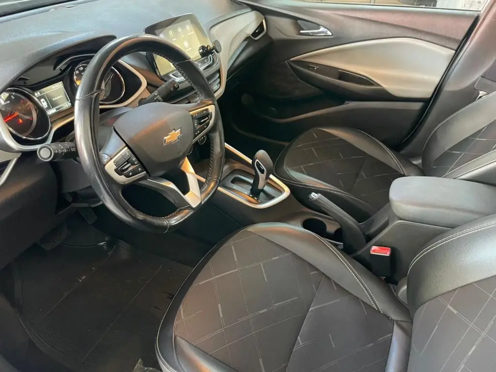 CHEVROLET Onix Sedan - Foto