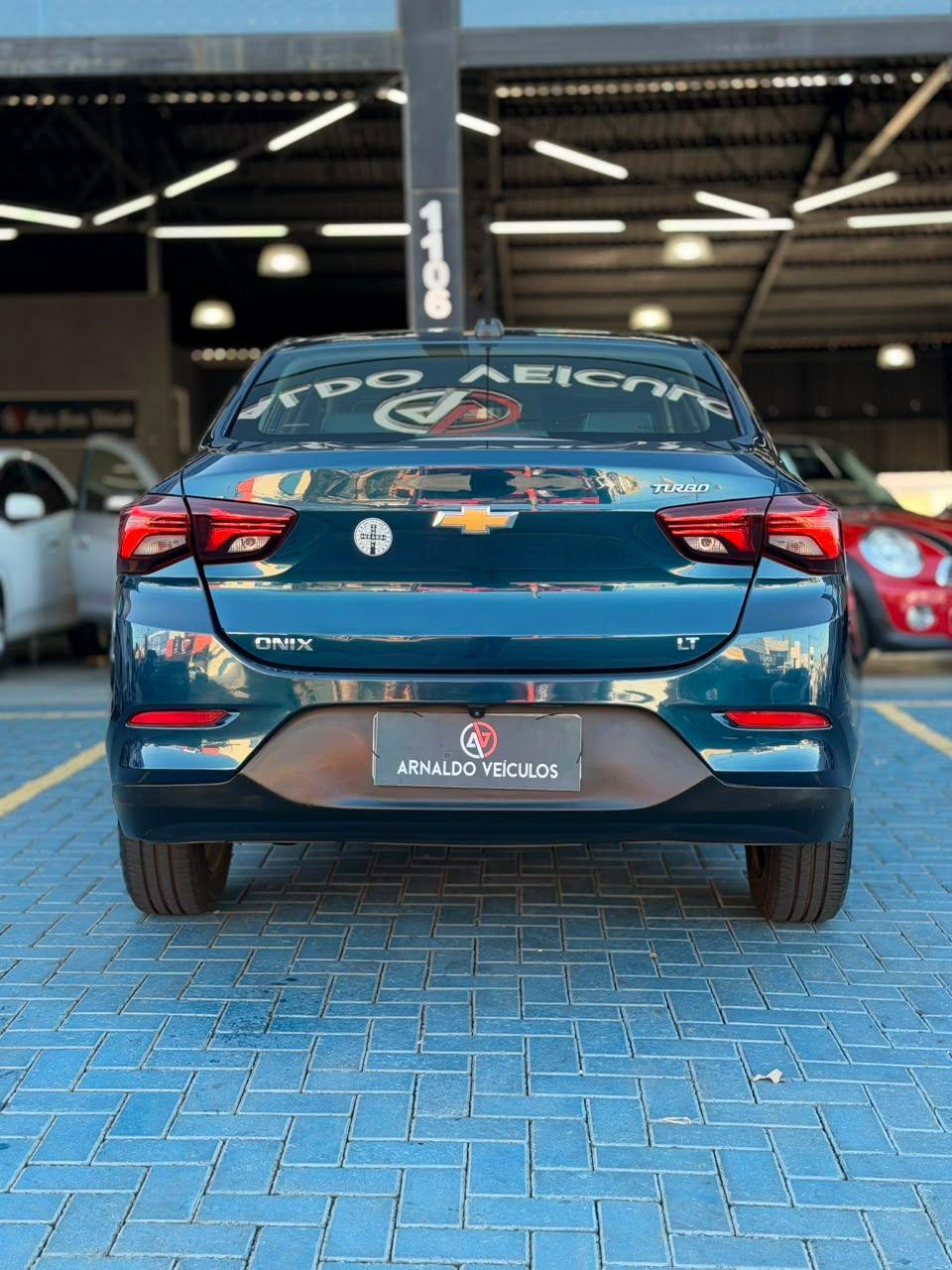 CHEVROLET Onix Sedan - Foto