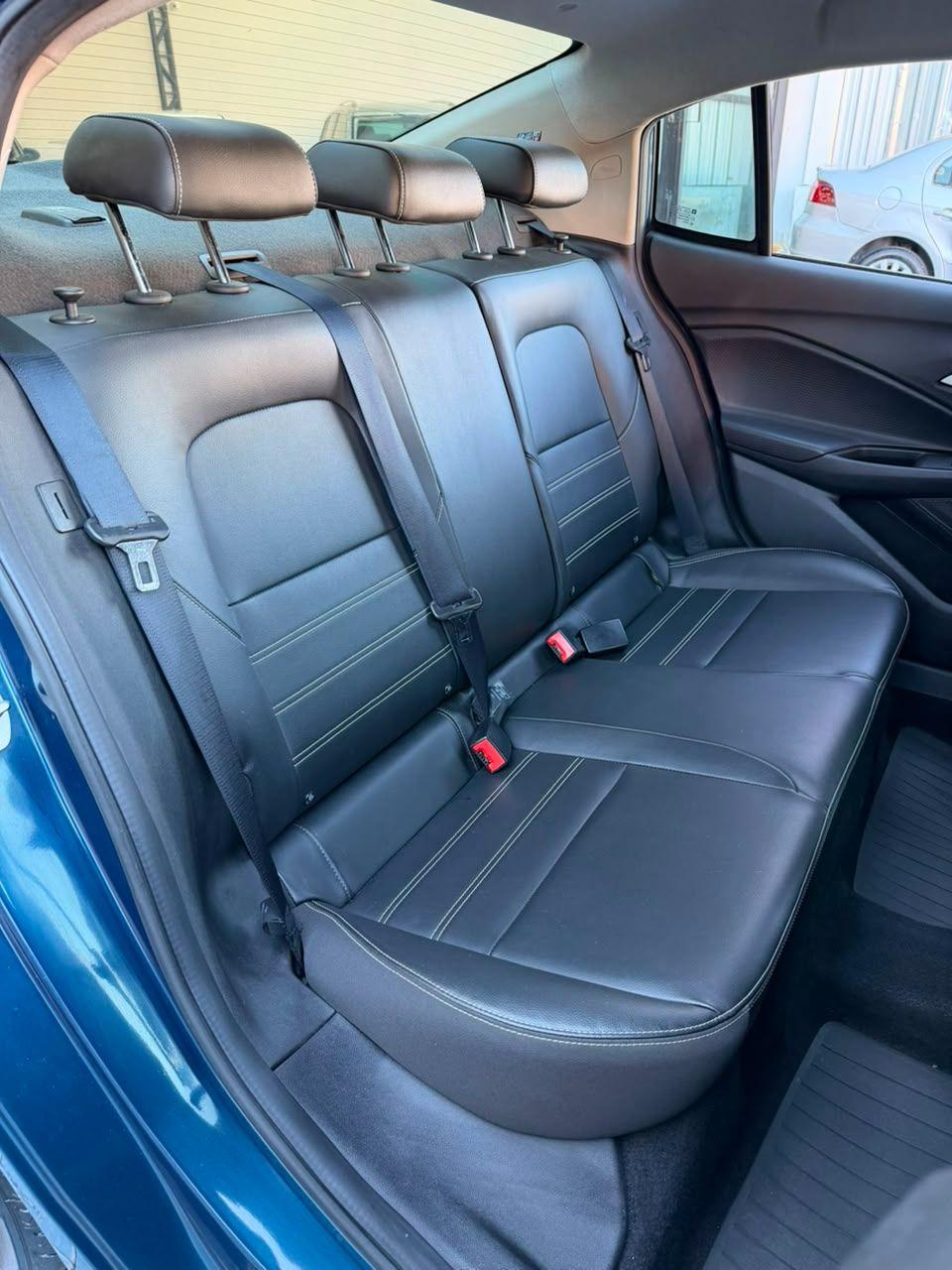 CHEVROLET Onix Sedan - Foto