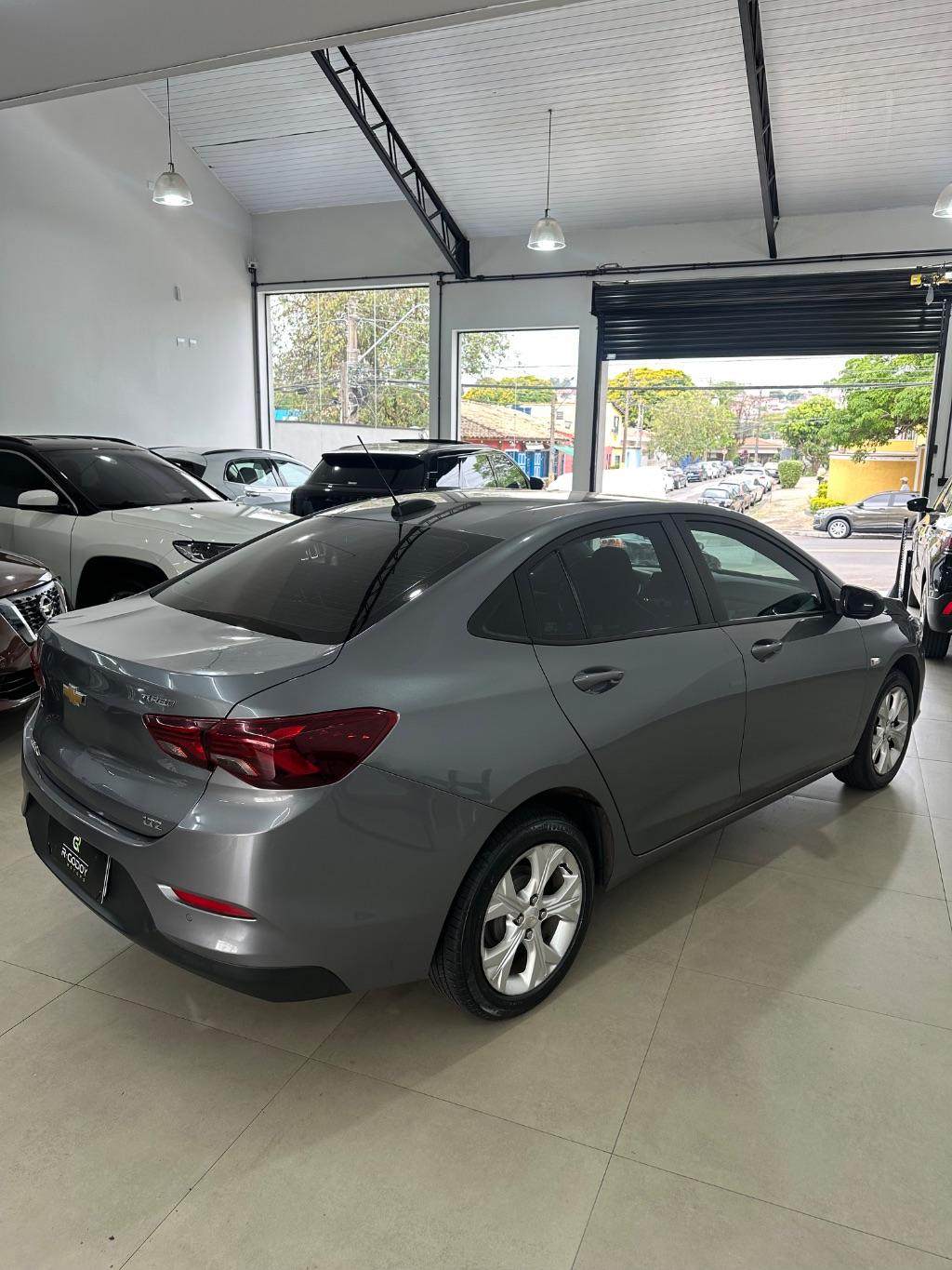 CHEVROLET Onix Sedan - Foto