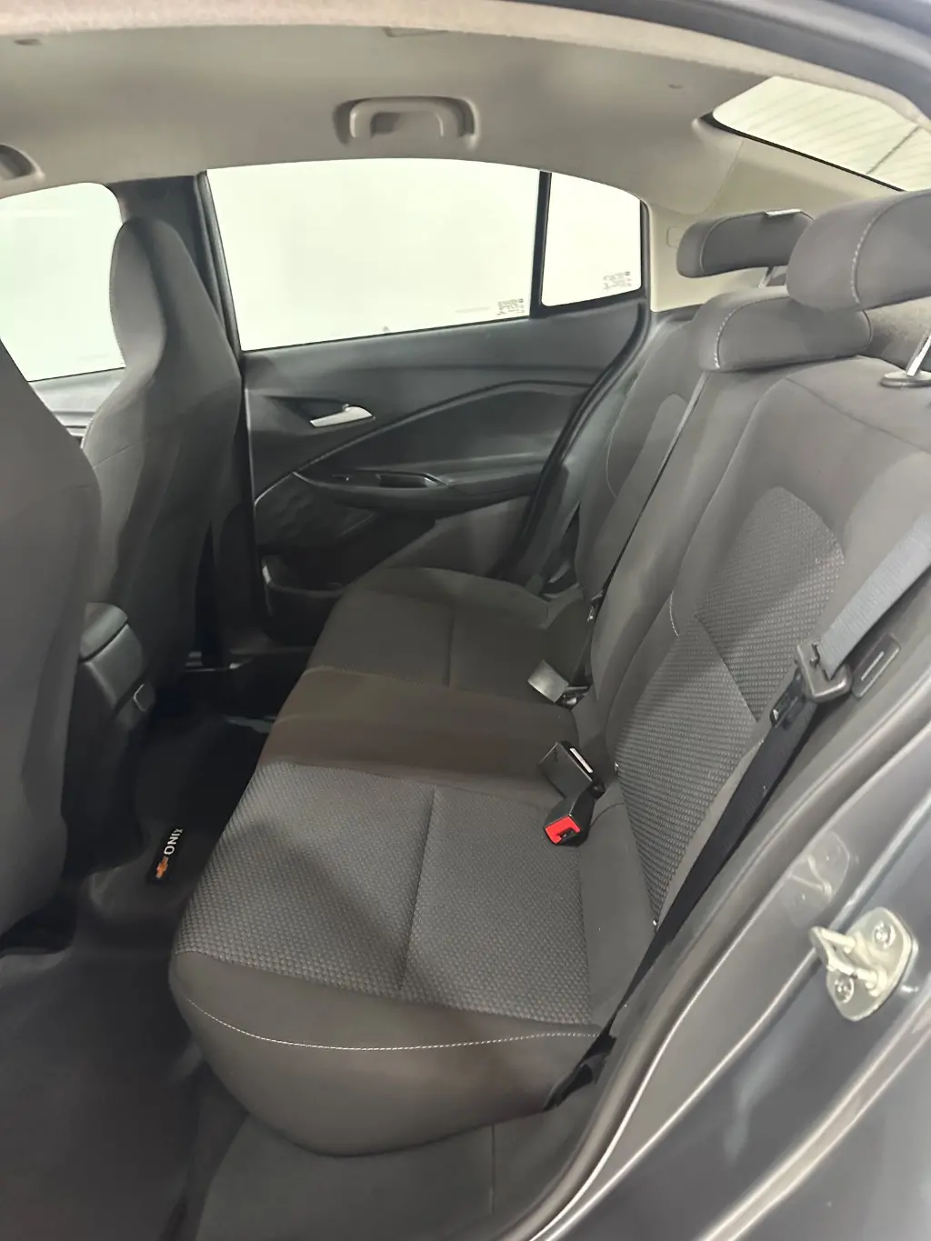 CHEVROLET Onix Sedan - Foto