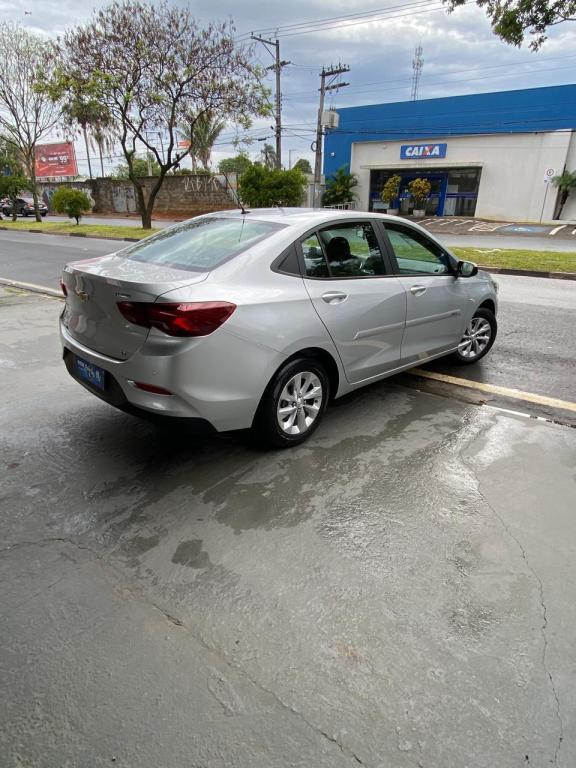 CHEVROLET Onix Sedan - Foto