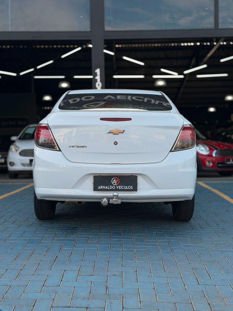CHEVROLET Prisma - Foto