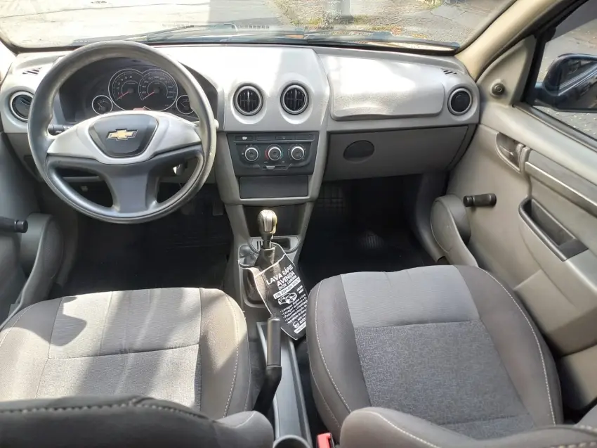 CHEVROLET Prisma - Foto