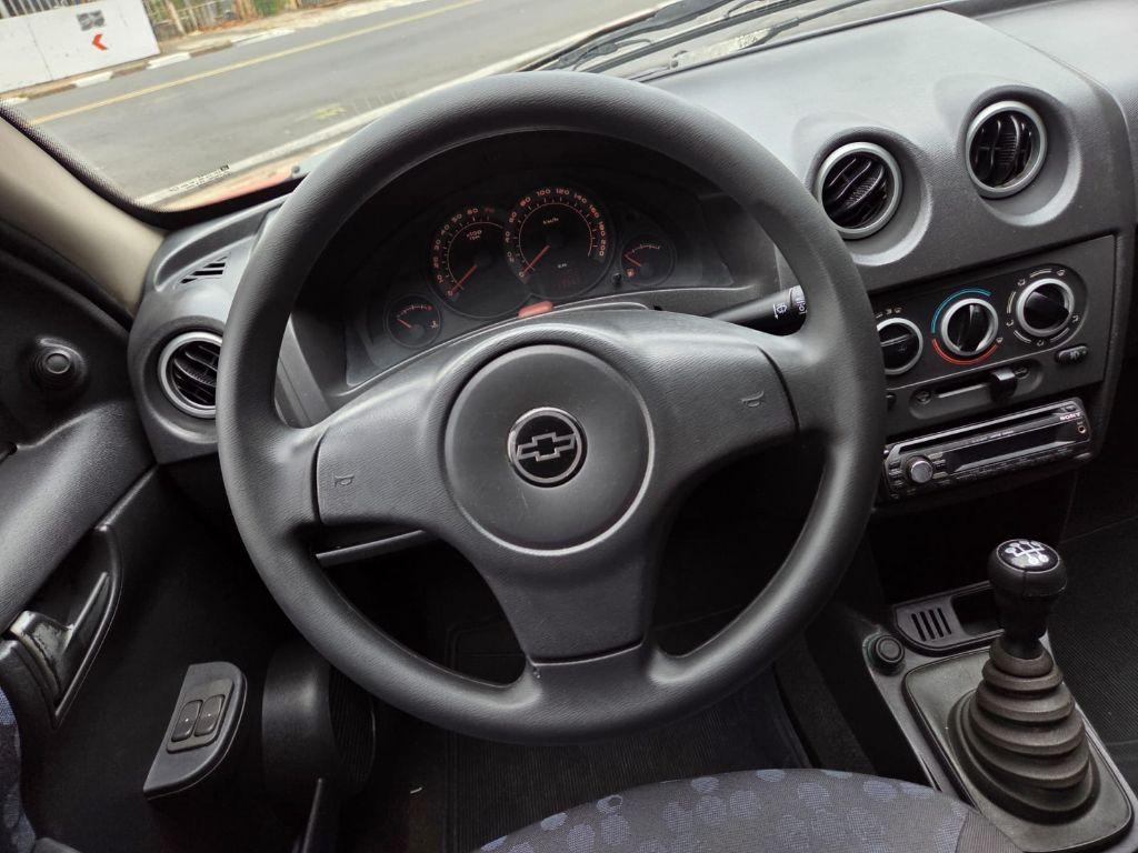 CHEVROLET Prisma - Foto