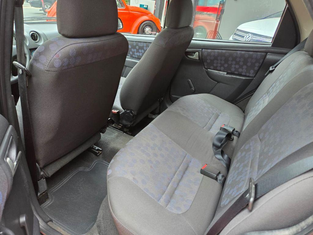 CHEVROLET Prisma - Foto