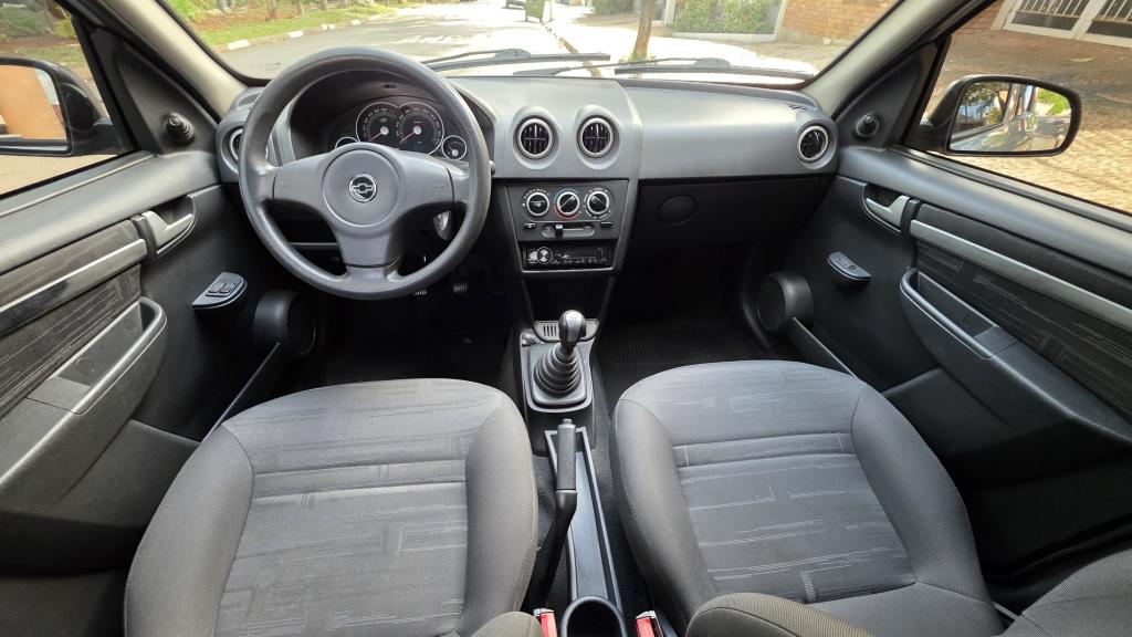 CHEVROLET Prisma - Foto