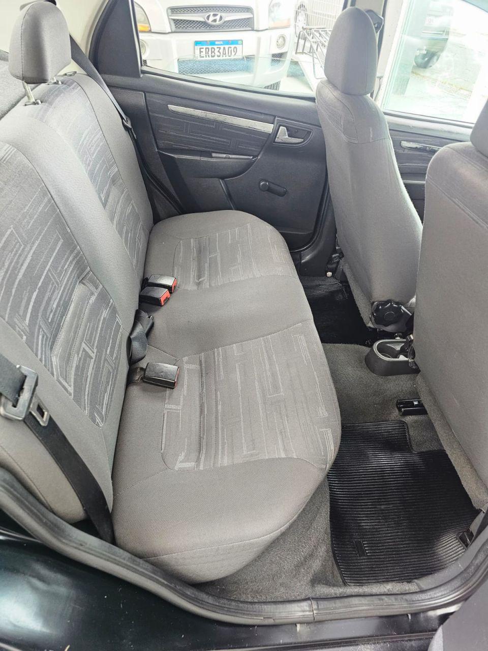 CHEVROLET Prisma - Foto