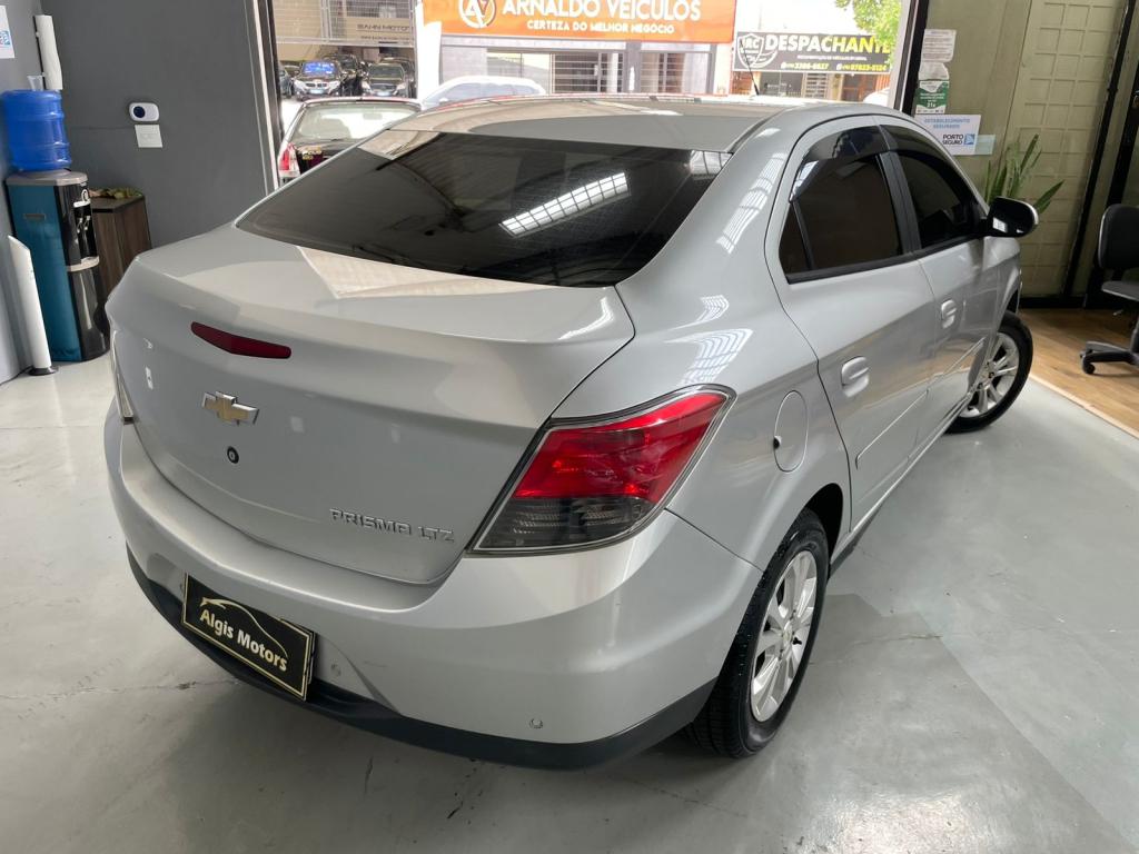 CHEVROLET Prisma - Foto