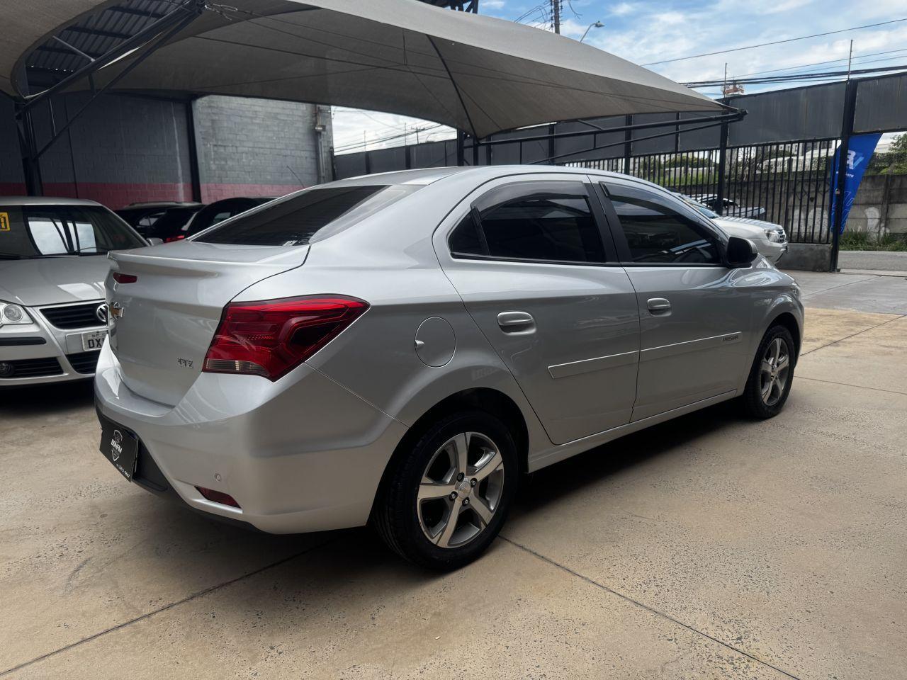 CHEVROLET Prisma - Foto