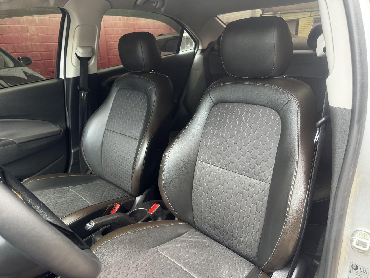 CHEVROLET Prisma - Foto