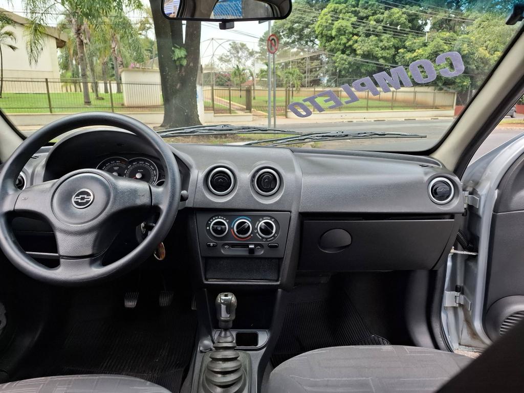 CHEVROLET Prisma - Foto