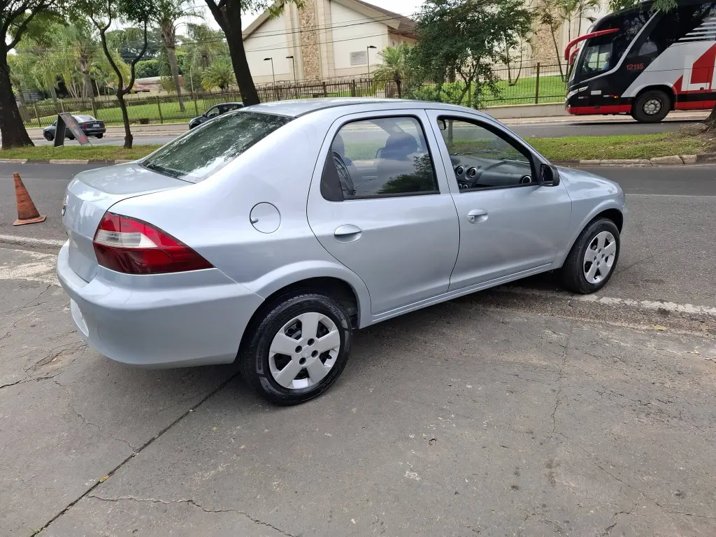 CHEVROLET Prisma - Foto