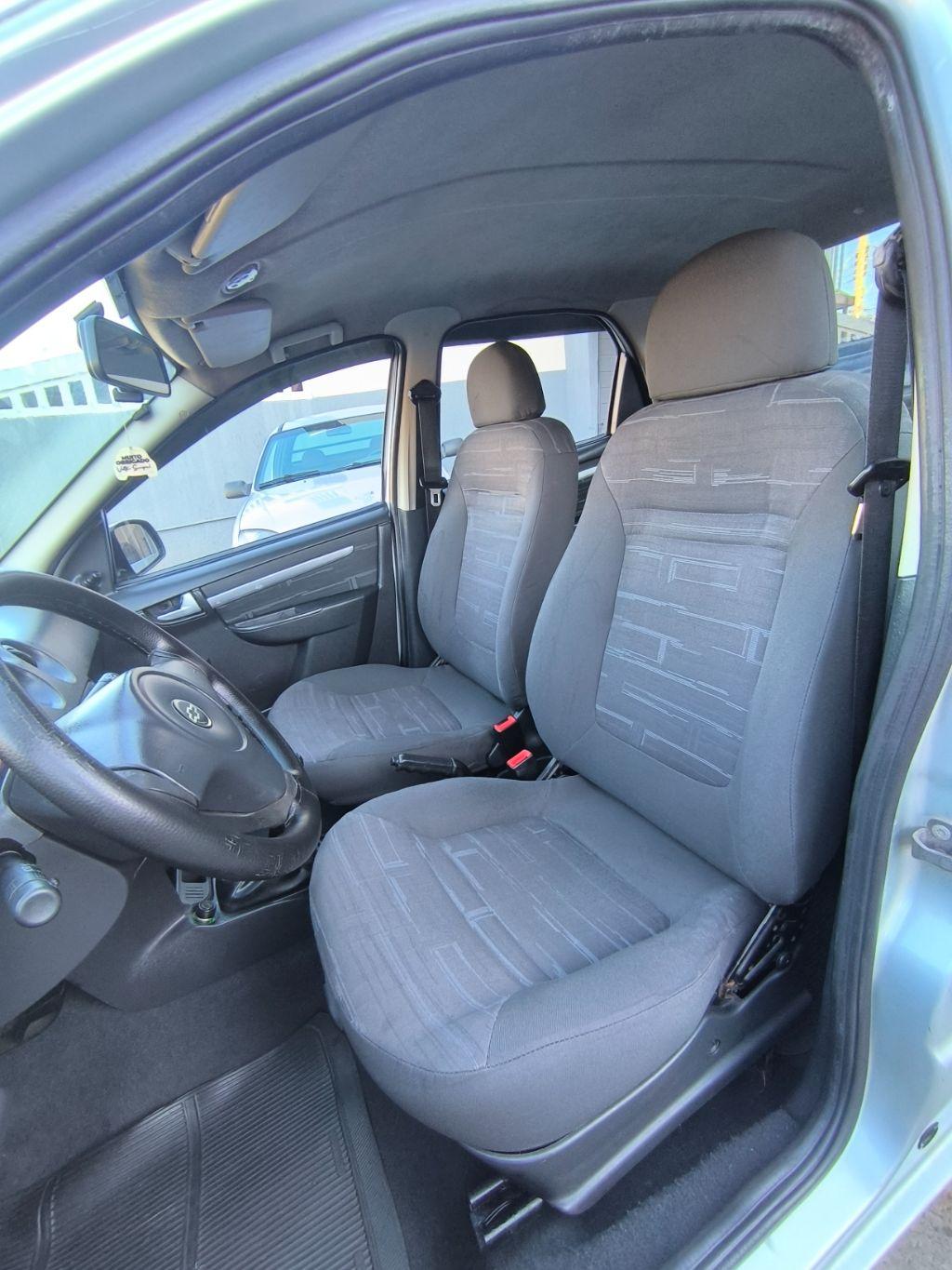 CHEVROLET Prisma - Foto