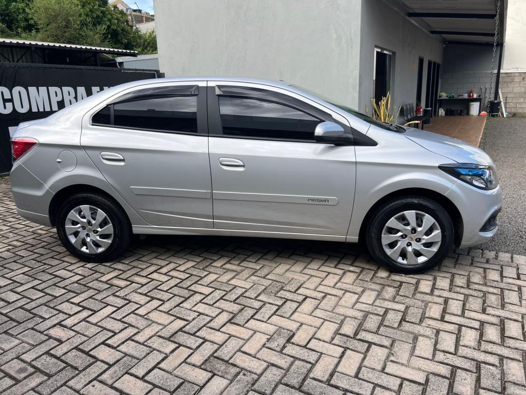 CHEVROLET Prisma - Foto