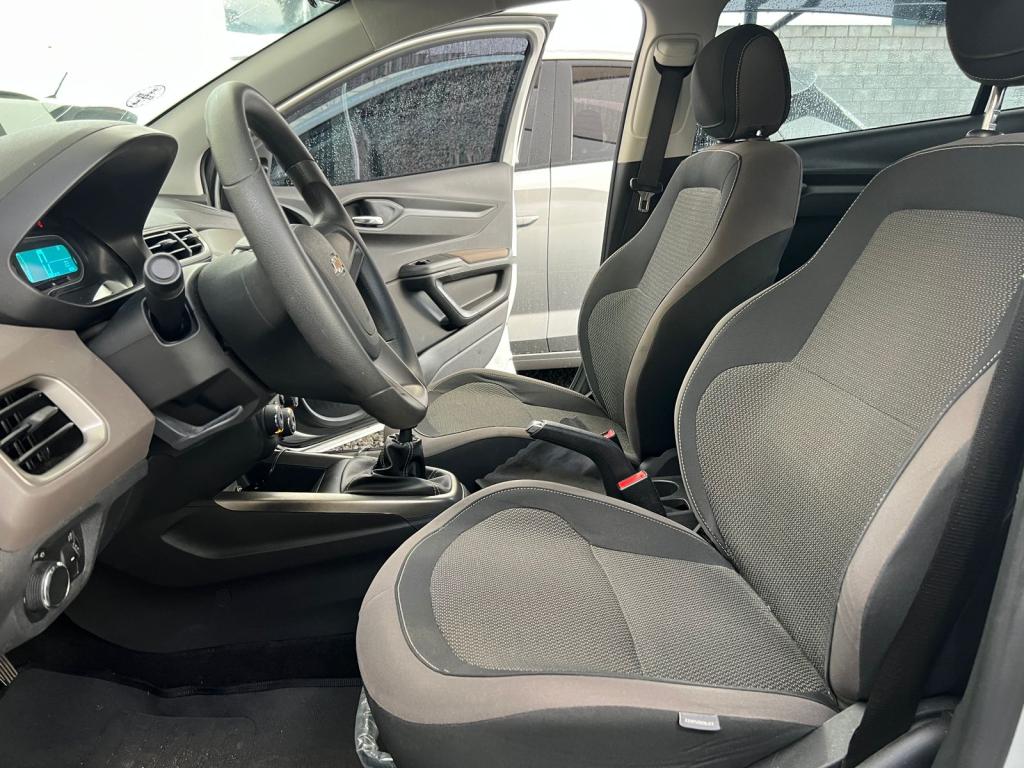 CHEVROLET Prisma - Foto