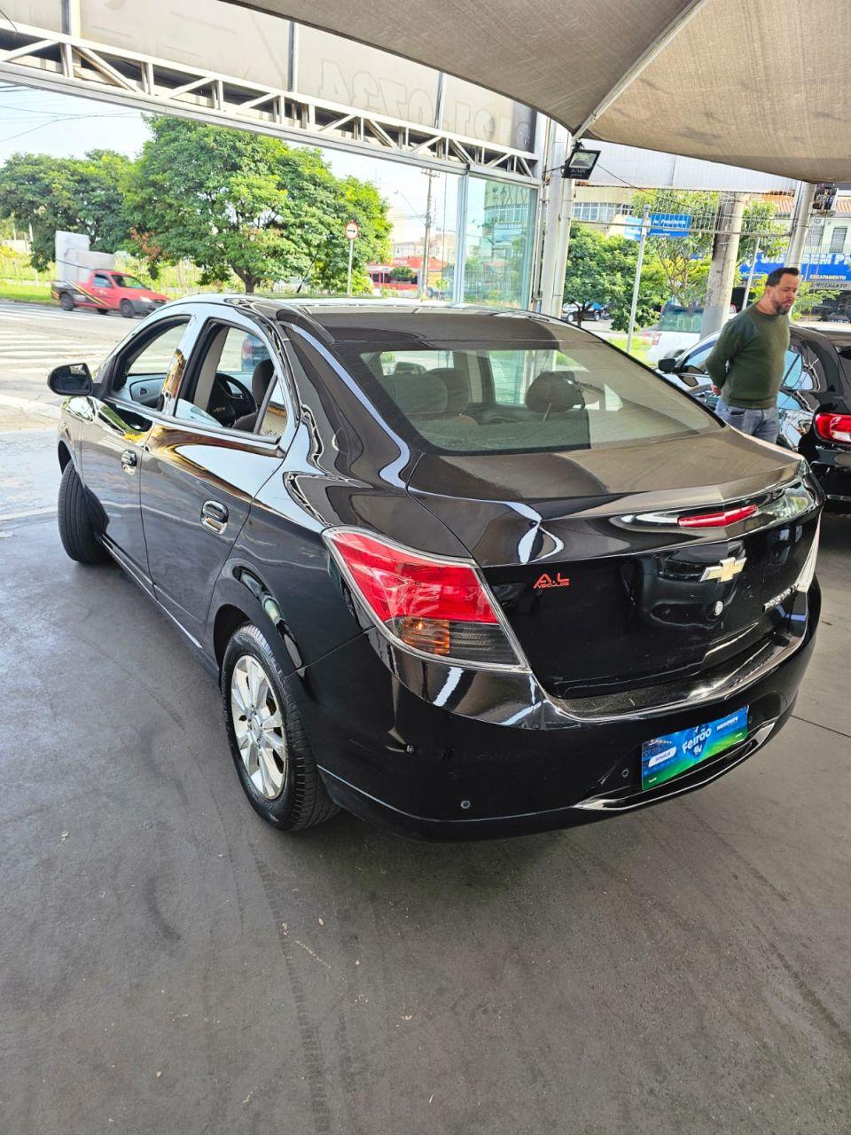 CHEVROLET Prisma - Foto