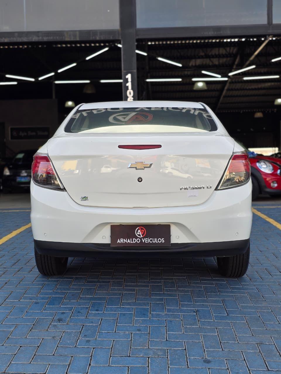 CHEVROLET Prisma - Foto
