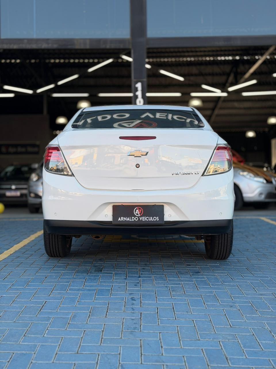 CHEVROLET Prisma - Foto