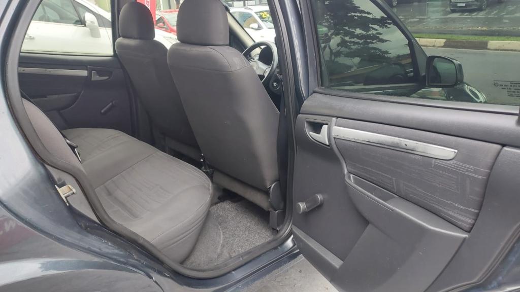 CHEVROLET Prisma - Foto